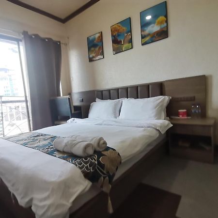 Passion Makati Apart otel Makati City Dış mekan fotoğraf