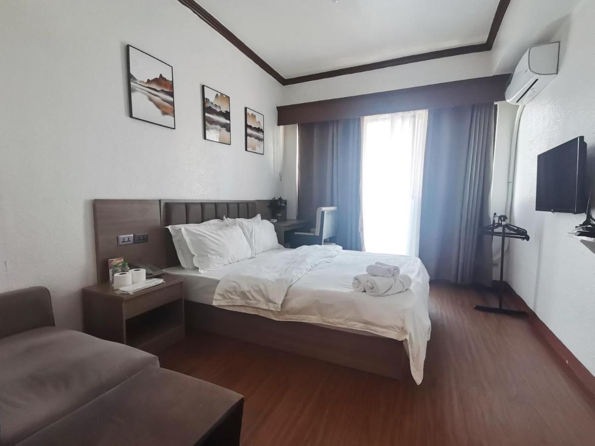 Passion Makati Apart otel Makati City Dış mekan fotoğraf